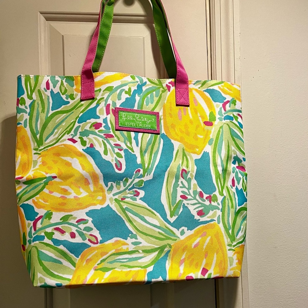 NWOT Lilly Pulitzer x Estée Lauder floral tote bag